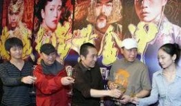 干爹 在线观看,揭秘神秘家族的权力与情感纠葛